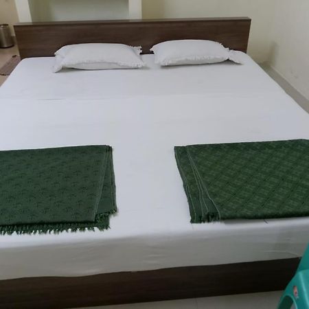 Bssk Comforts Inn Tiruchirappalli Экстерьер фото