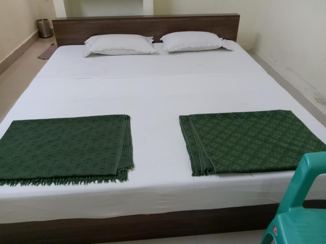 Bssk Comforts Inn Tiruchirappalli Экстерьер фото
